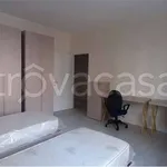 Rent 1 bedroom apartment of 100 m² in Mantova