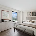 Rent 2 bedroom apartment of 98 m² in New York