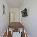 Rent a room of 100 m² in Lisbon