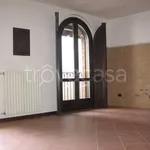 Affitto 3 camera appartamento di 90 m² in Abbiategrasso