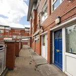 Rent 3 bedroom flat in West Midlands