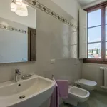 Rent 1 bedroom apartment of 74 m² in Florence