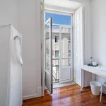 Rent 6 bedroom apartment in Lisbon