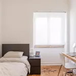 Rent 3 bedroom apartment in Lisbon