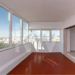 Rent 5 bedroom apartment of 232 m² in Lisbon