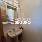 Rent 4 bedroom apartment of 250 m² in Alcalá de Henares