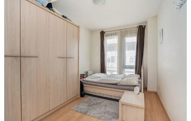 Huur 1 slaapkamer appartement van 75 m² in ZAANDAM