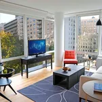 Rent 2 bedroom apartment of 994 m² in Manhattan