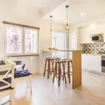 Rent 3 bedroom apartment of 55 m² in Lisbon