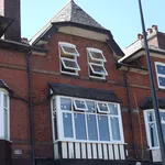 Rent 2 bedroom flat in Salford