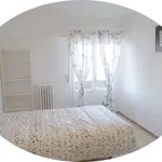 Rent a room of 160 m² in zaragoza