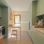 Rent 3 bedroom apartment of 99 m² in Porto