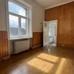 Maison de 765 m² avec 3 chambre(s) en location à Waterloo