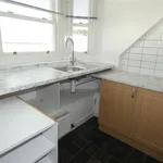 Rent 2 bedroom flat in Renfrewshire