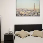 Rent a room of 130 m² in milan