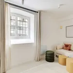 Appartement de 31 m² avec 2 chambre(s) en location à Paris