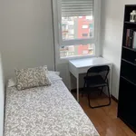 Rent a room of 90 m² in barcelona