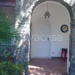 Rent 7 bedroom house of 195 m² in Forio