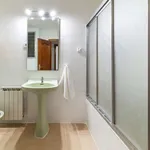 Rent a room of 90 m² in madrid