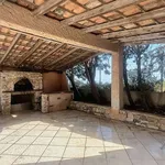 Rent 5 bedroom house of 136 m² in Marseille