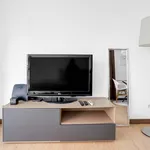 Rent 4 bedroom apartment of 40 m² in Lisboa