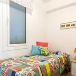 Rent 3 bedroom apartment in Barcelona