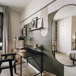 Rent 3 bedroom apartment of 78 m² in Paris