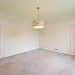 Rent 4 bedroom flat in Scotland