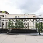 Rent 1 bedroom apartment of 45 m² in Suresnes