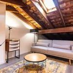 Rent 4 bedroom apartment of 69 m² in Valencia