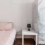 Rent a room in lisbon