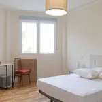 Rent a room of 200 m² in madrid