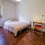 Rent a room in lisbon