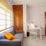 Rent 5 bedroom apartment in Valencia