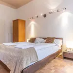 Rent 2 bedroom apartment of 550 m² in Vienna