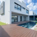 Rent 4 bedroom house of 260 m² in Cascais