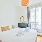 Rent 1 bedroom apartment of 431 m² in Paris