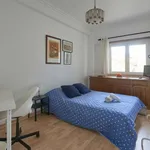 Rent a room in lisbon