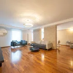 Rent 4 bedroom apartment of 195 m² in Bucharest