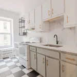 Appartement de 947 m² avec 4 chambre(s) en location à Montreal