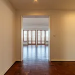 Rent 4 bedroom apartment of 201 m² in Lisbon