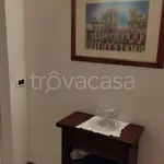 Rent 5 bedroom apartment of 80 m² in Adria