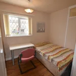 Rent 5 bedroom flat in West Midlands