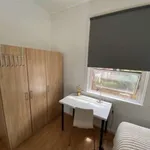 Rent a room of 60 m² in london