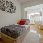 Rent a room of 180 m² in madrid