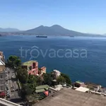 Affitto 2 camera appartamento di 90 m² in Napoli