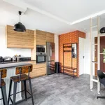 Appartement de 323 m² avec 1 chambre(s) en location à Paris