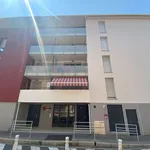 Rent 1 bedroom apartment of 26 m² in LA CIOTAT