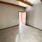 Rent 4 bedroom apartment of 85 m² in Adria