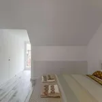 Rent 3 bedroom apartment in lisbon